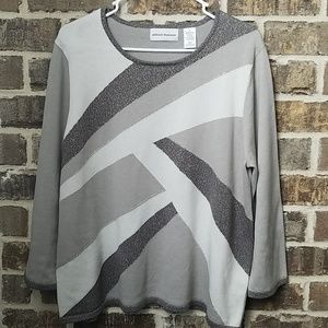 💥🎪❤Alfred Dunner Silver Sequined Pullover Top